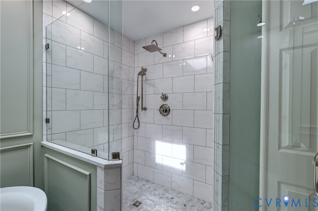 11305 Markham Ct