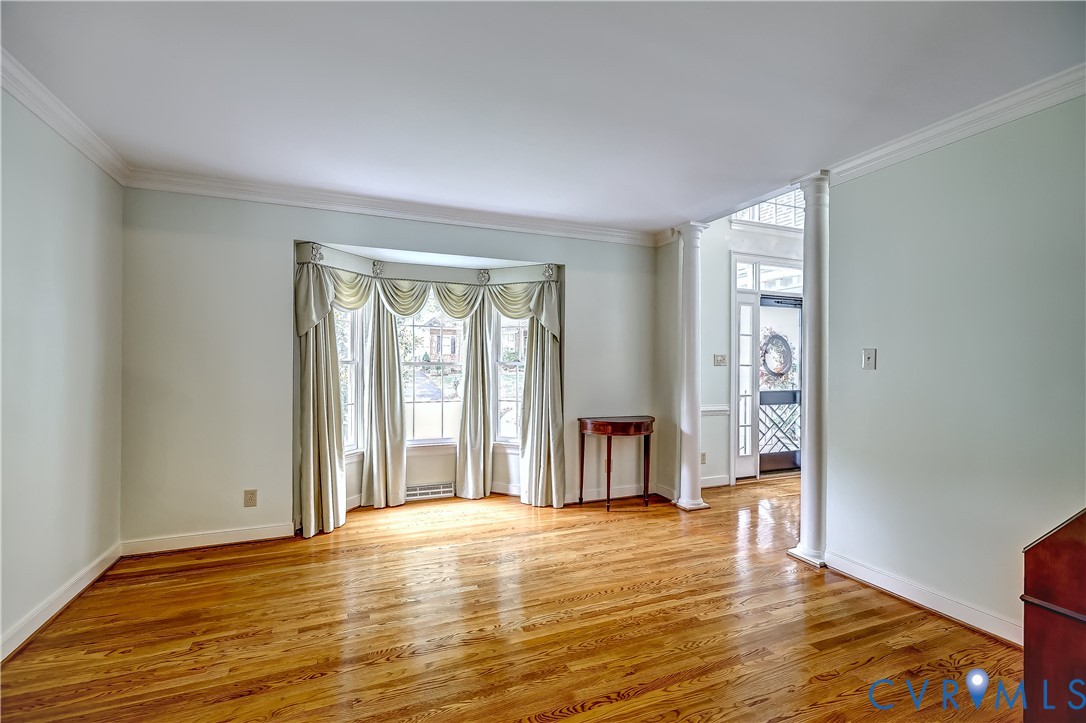 11305 Markham Ct