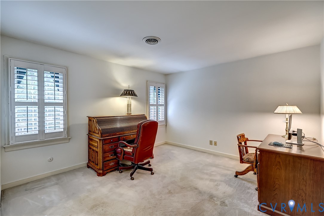 11305 Markham Ct