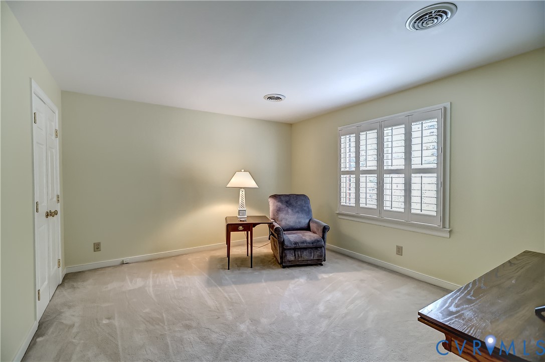 11305 Markham Ct