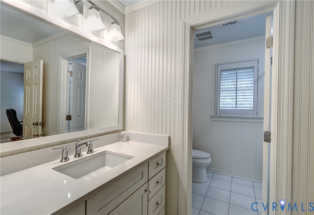 11305 Markham Ct