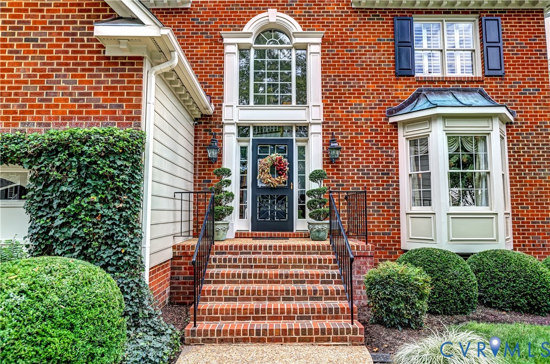 11305 Markham Ct