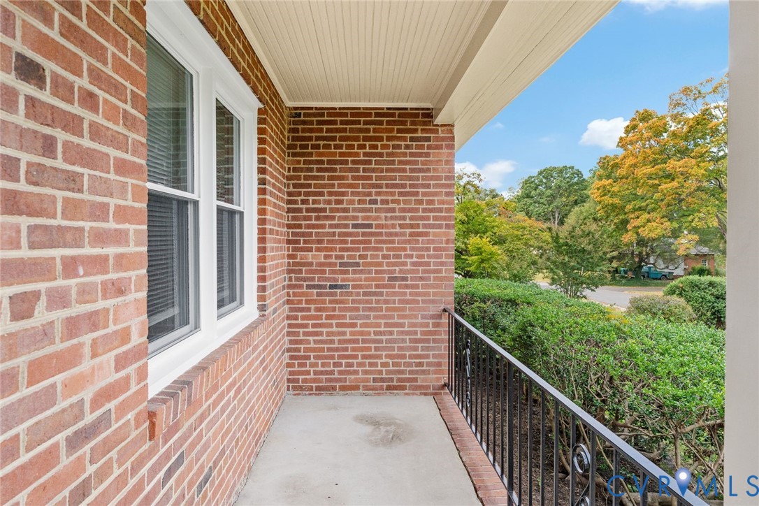 8829 Michaux Ln
