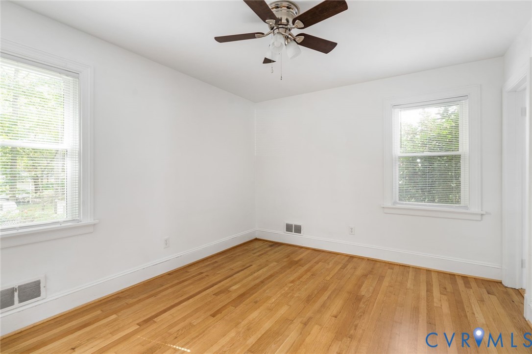 8829 Michaux Ln