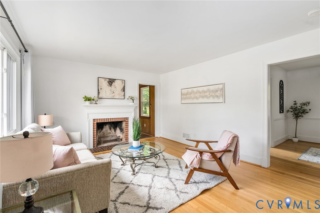 8829 Michaux Ln