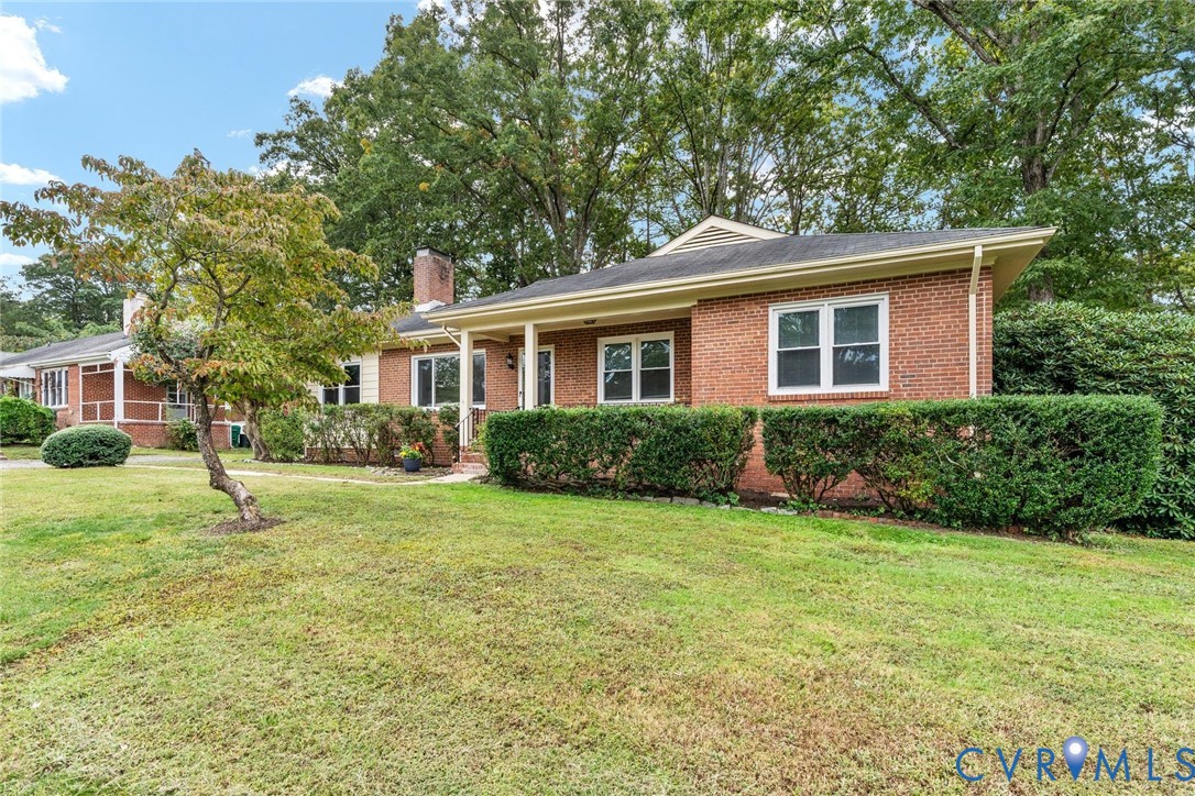 8829 Michaux Ln