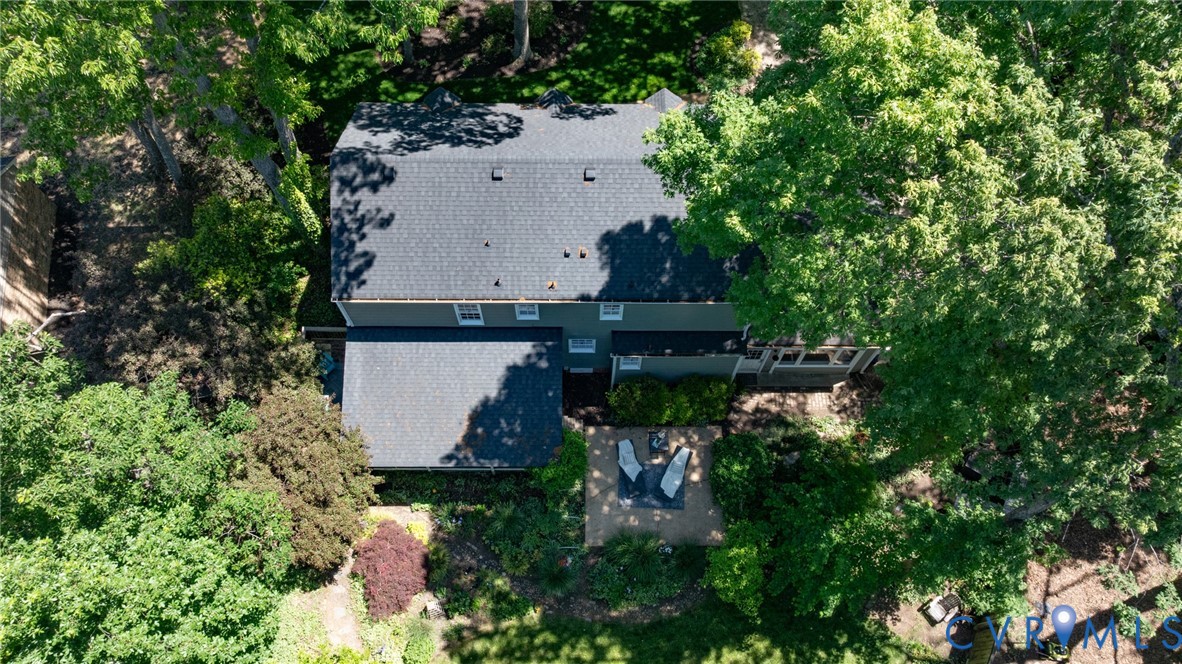 1700 Winding Way
