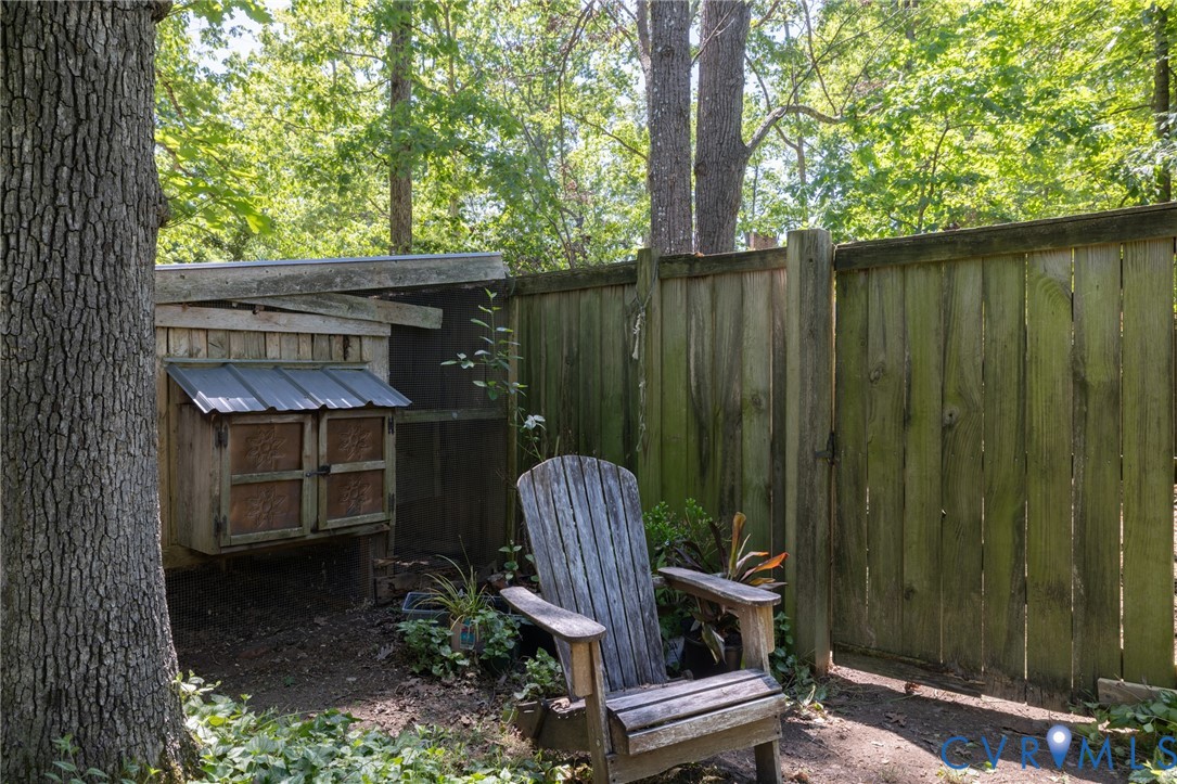 1700 Winding Way