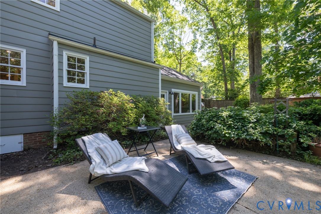 1700 Winding Way