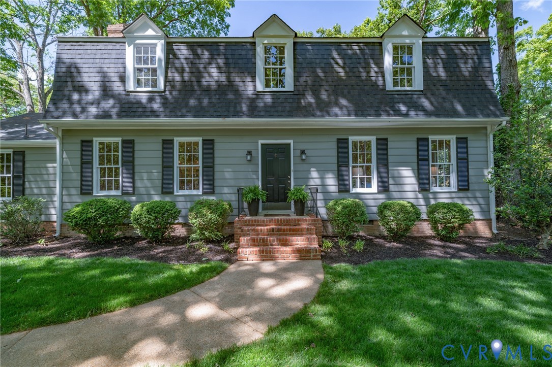 1700 Winding Way