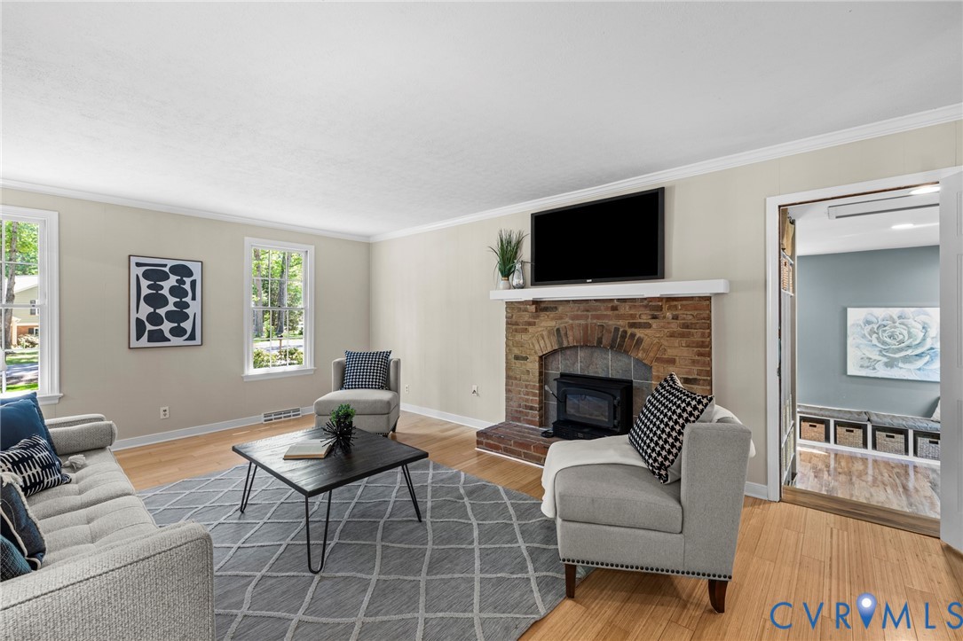 1700 Winding Way