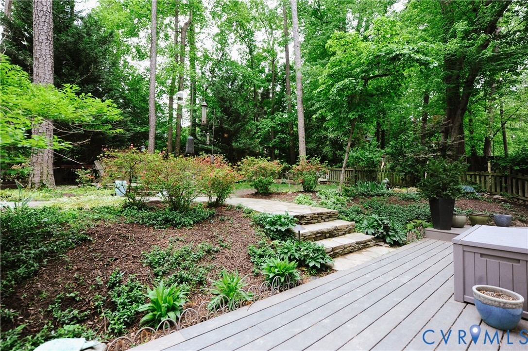 10211 Pepperhill Ln