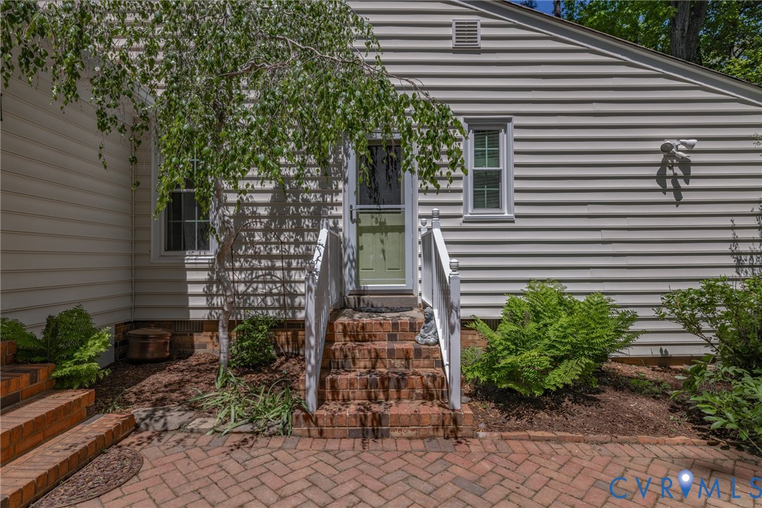 10211 Pepperhill Ln
