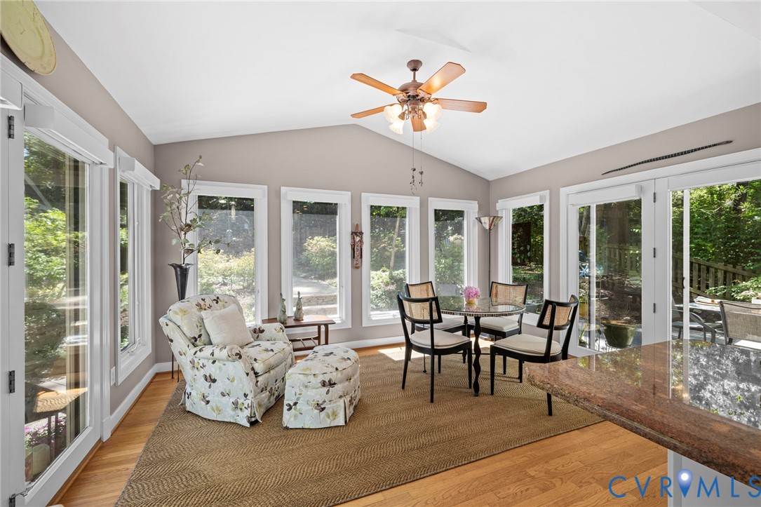 10211 Pepperhill Ln