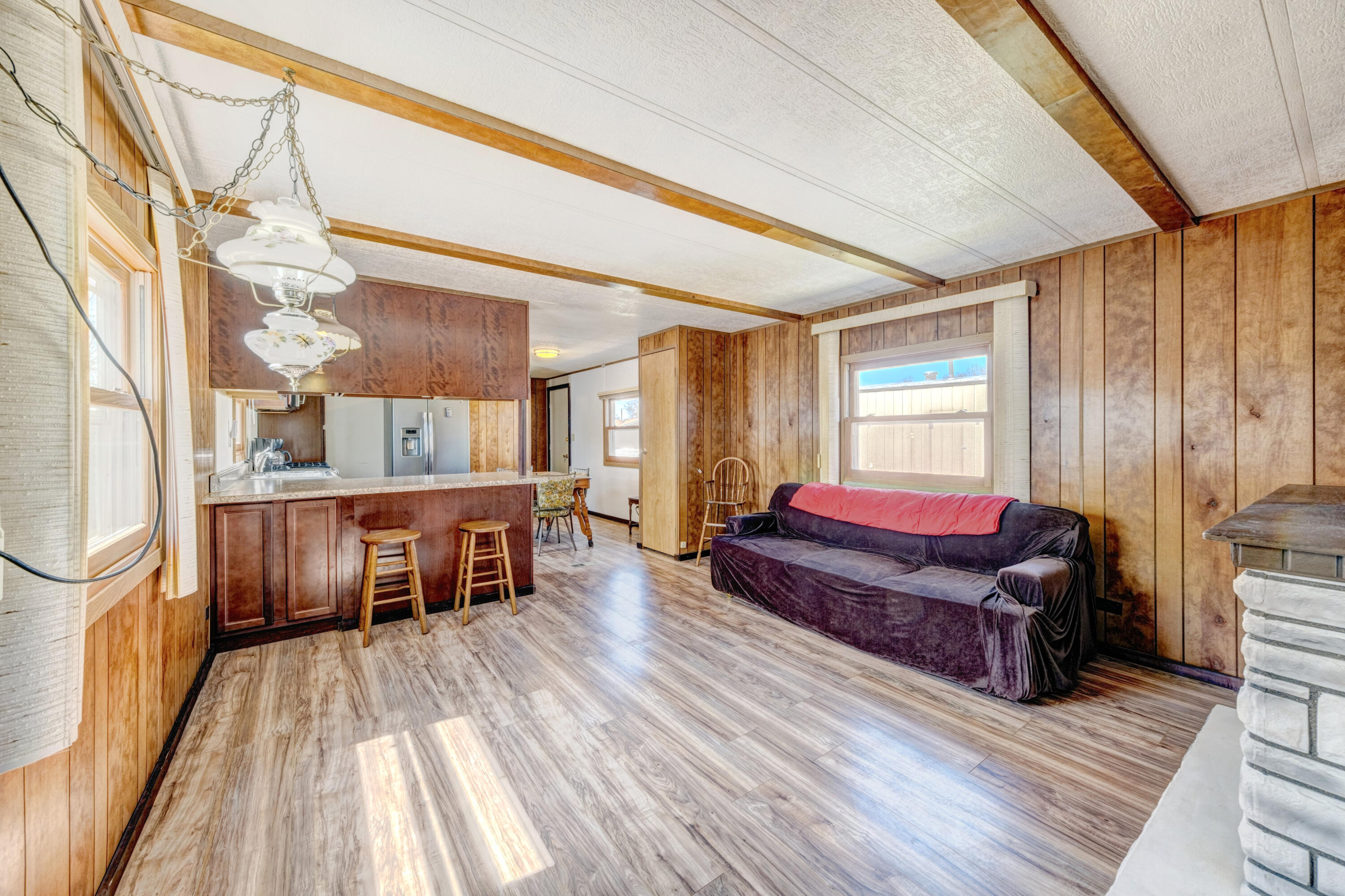 1511 Mydland Road, 185