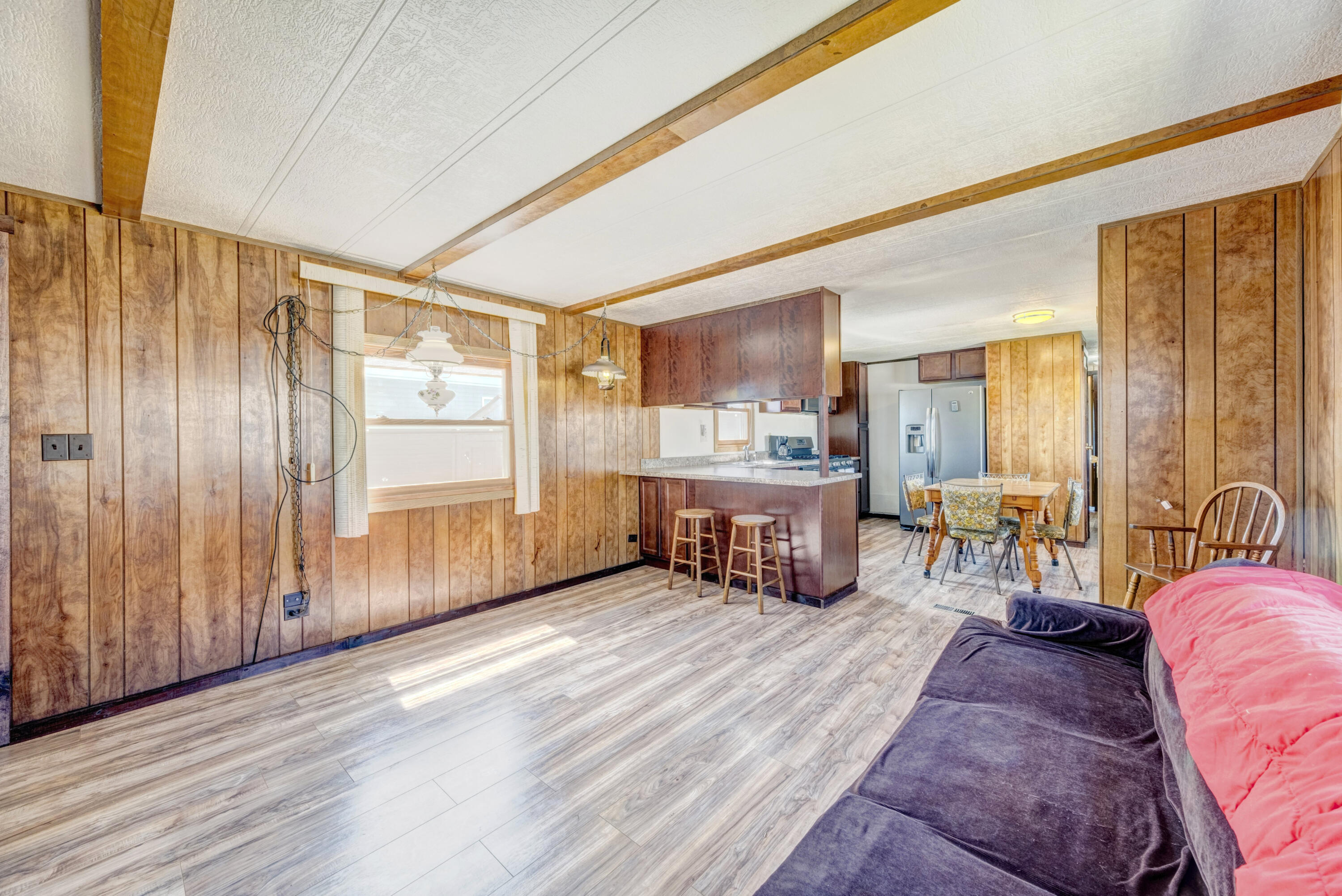 1511 Mydland Road, 185