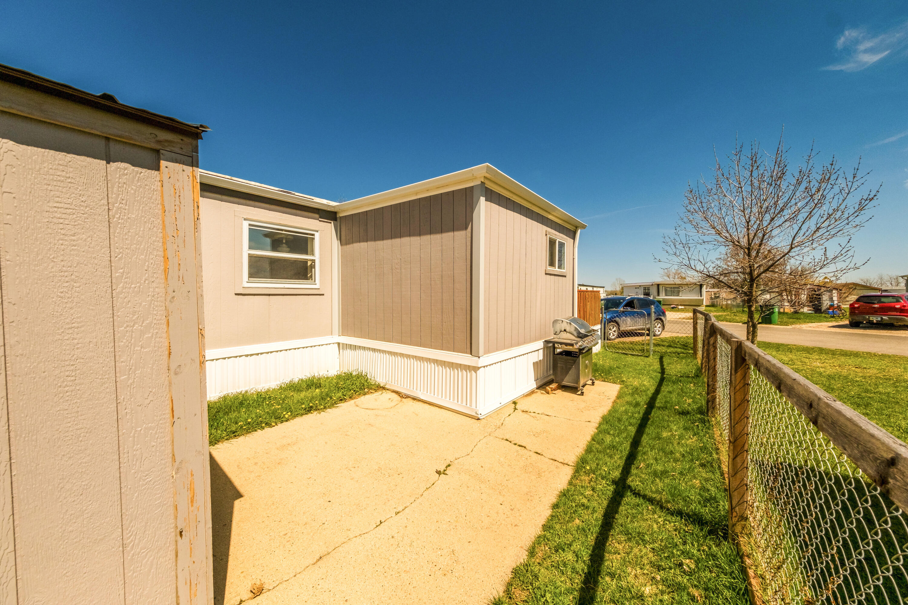 1511 Mydland Road, 185