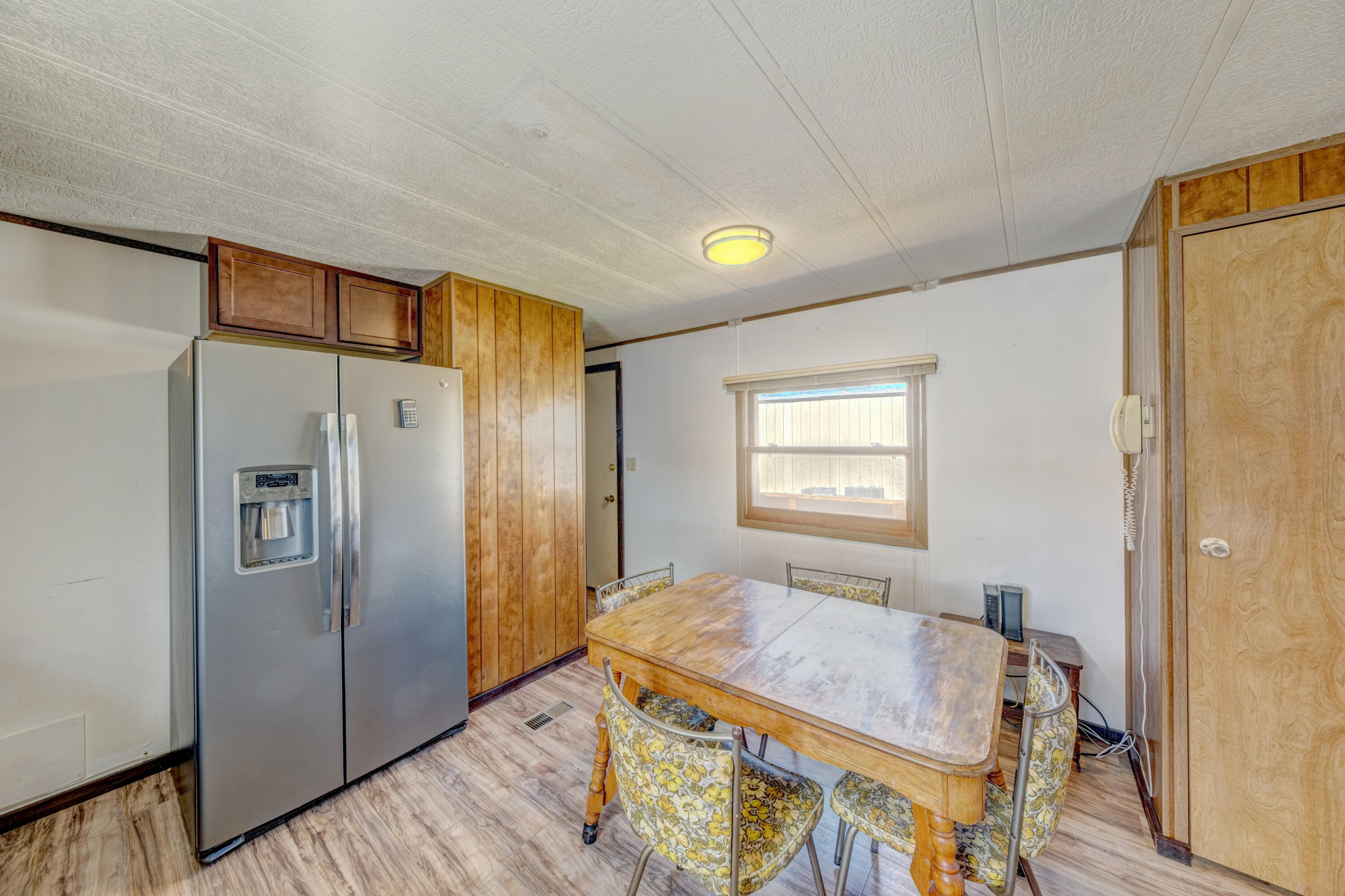 1511 Mydland Road, 185
