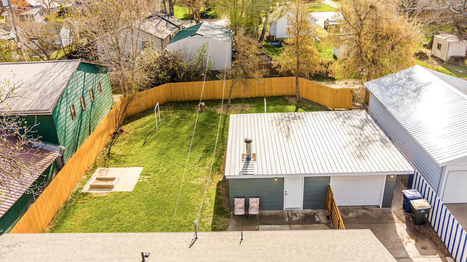 1239 Emerson Street