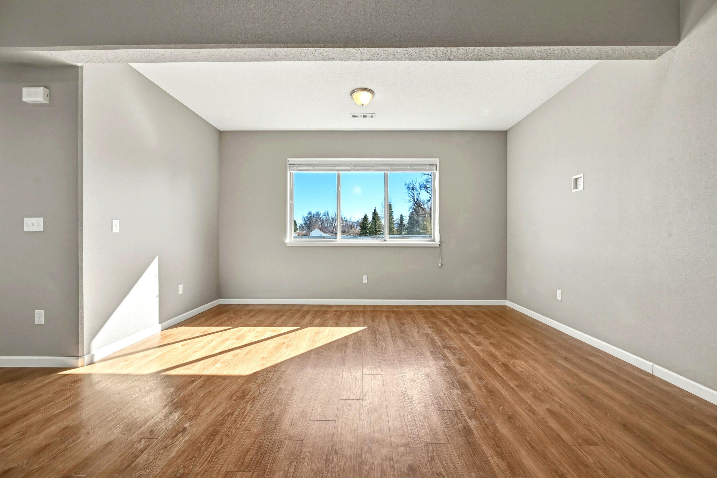 575 Creek Drive