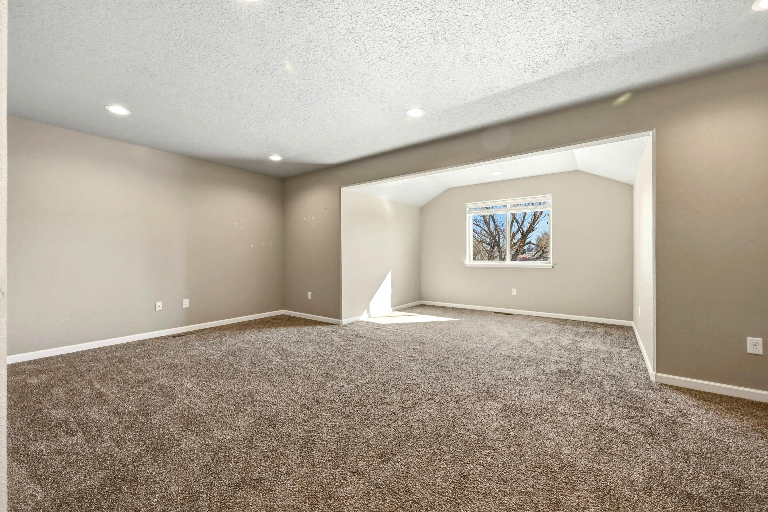 575 Creek Drive