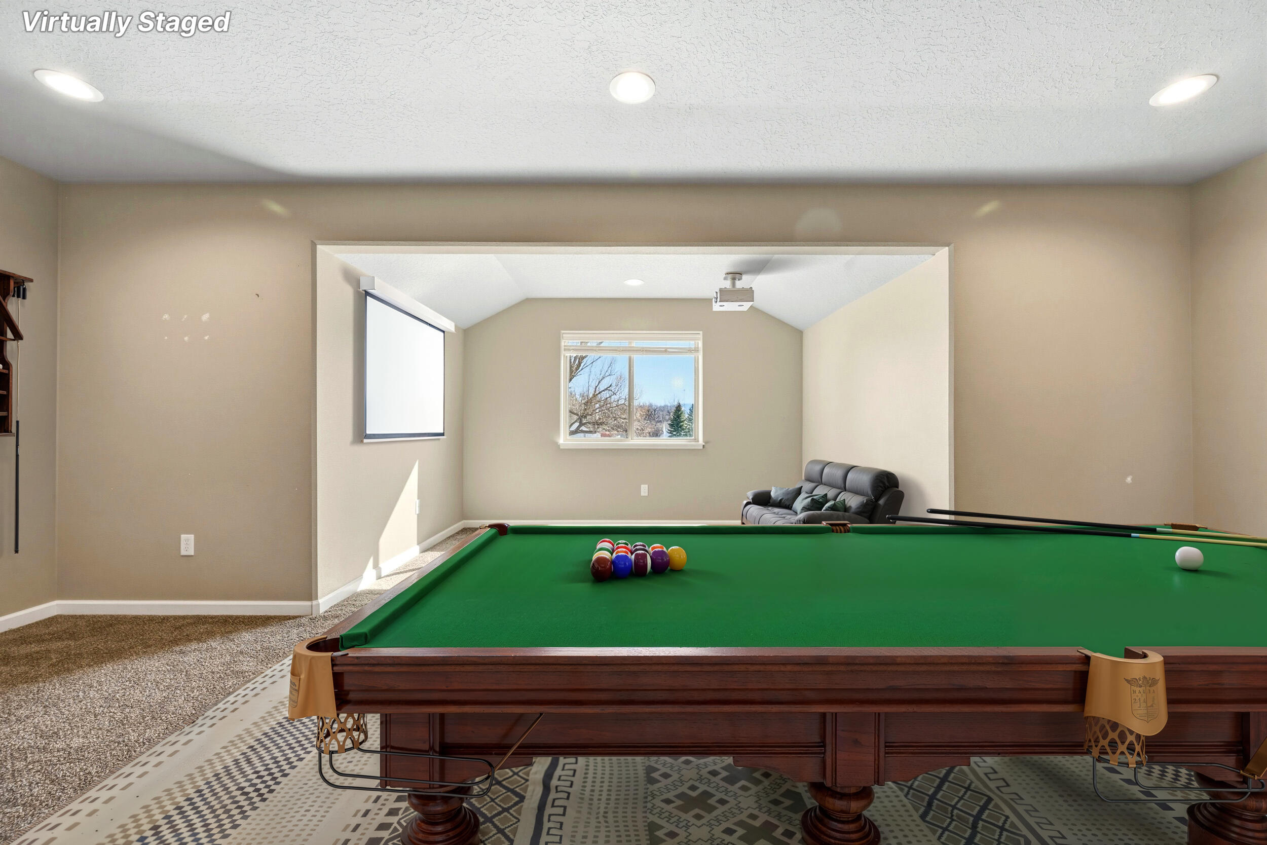 575 Creek Drive