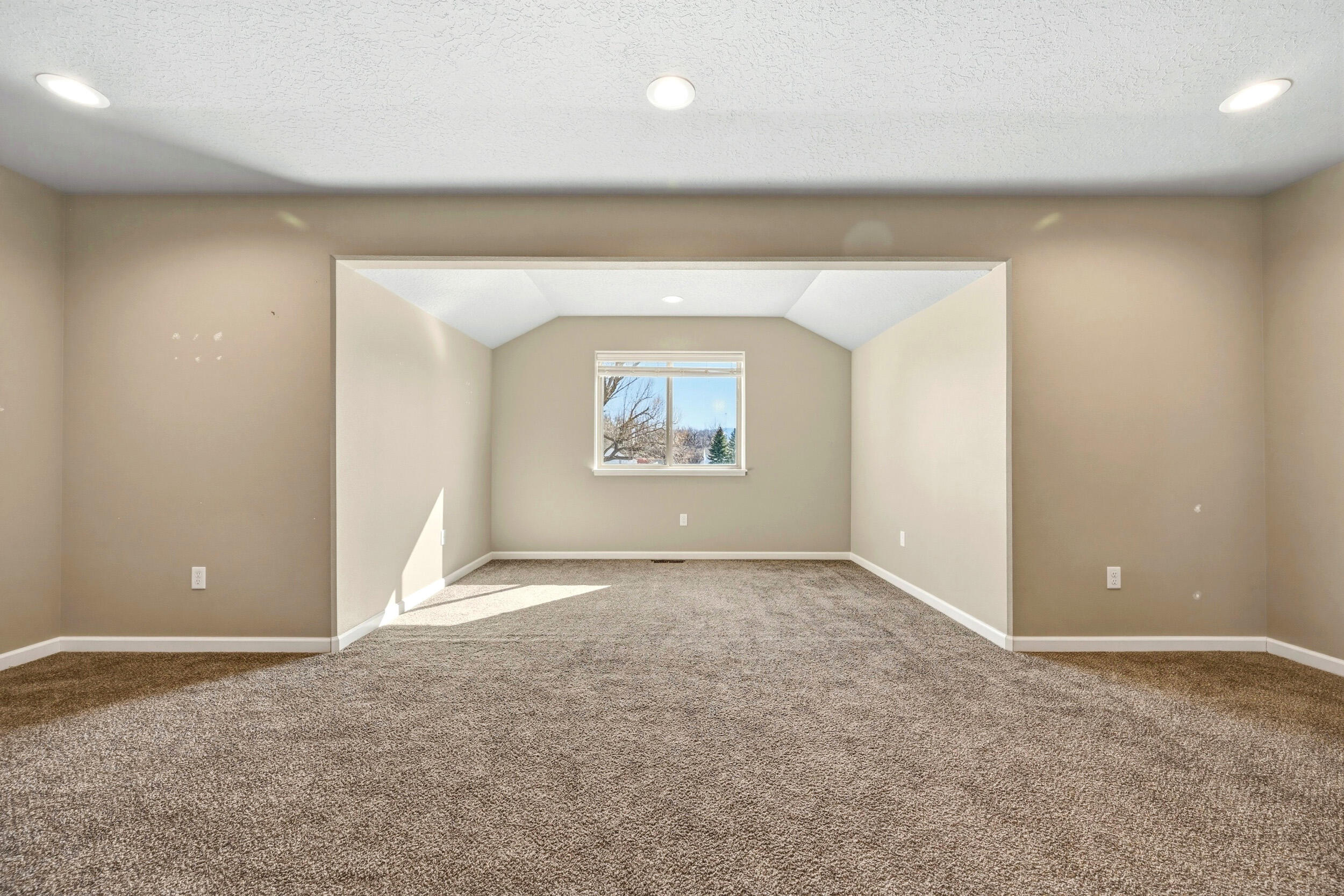 575 Creek Drive