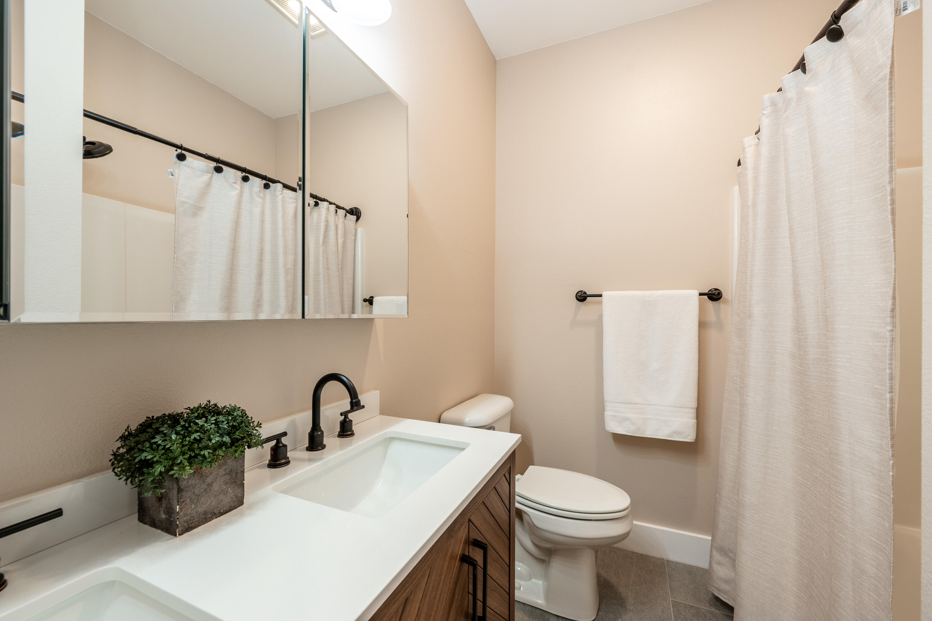 1461 Stoneridge Drive