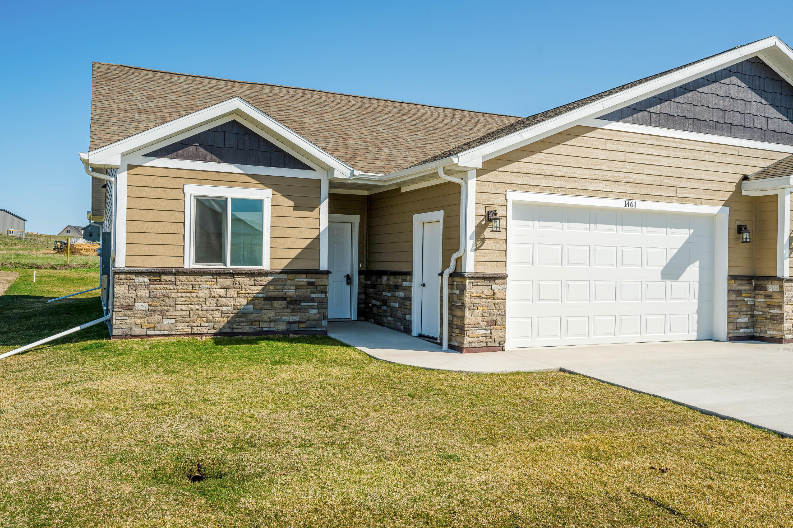 1461 Stoneridge Drive