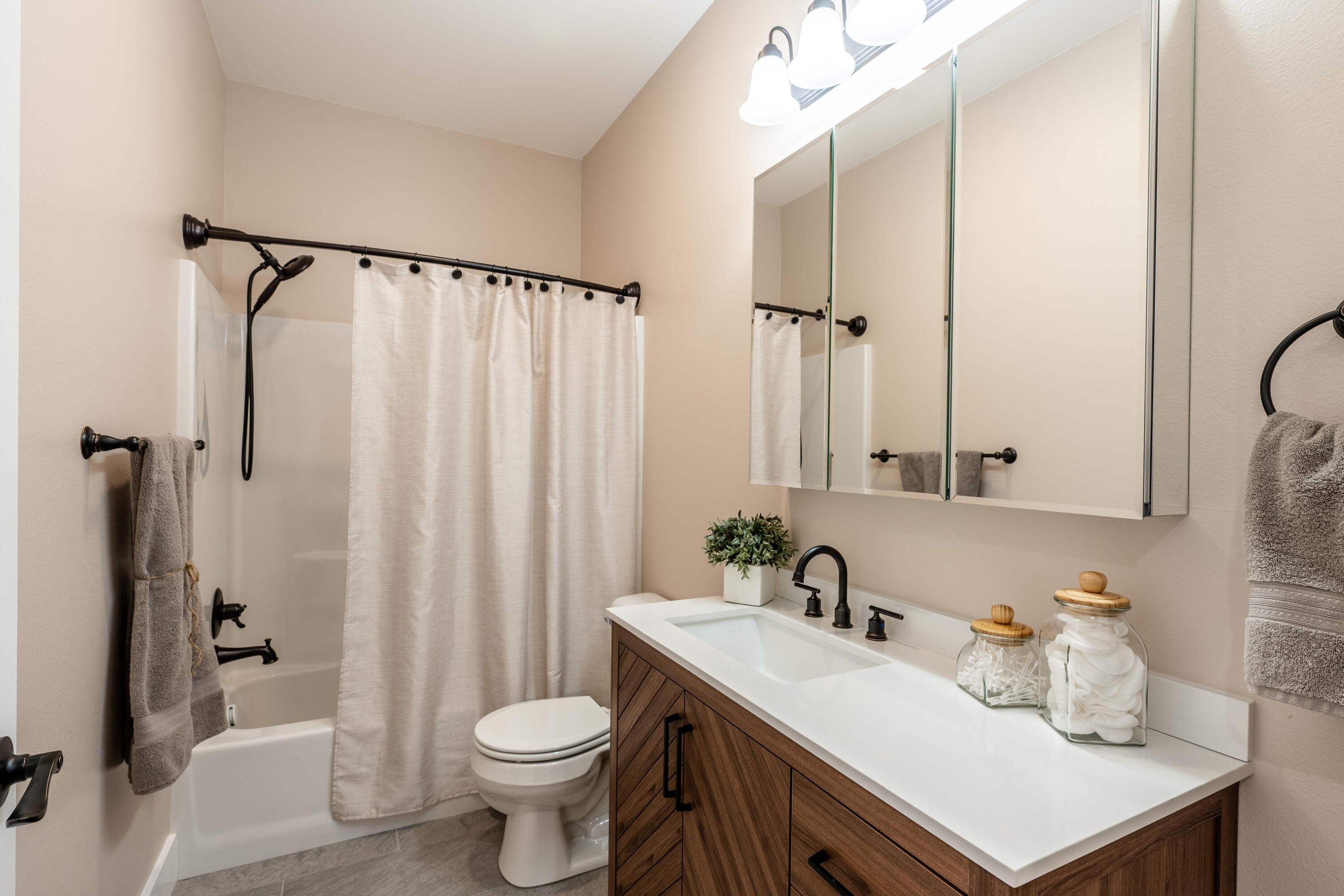 1461 Stoneridge Drive