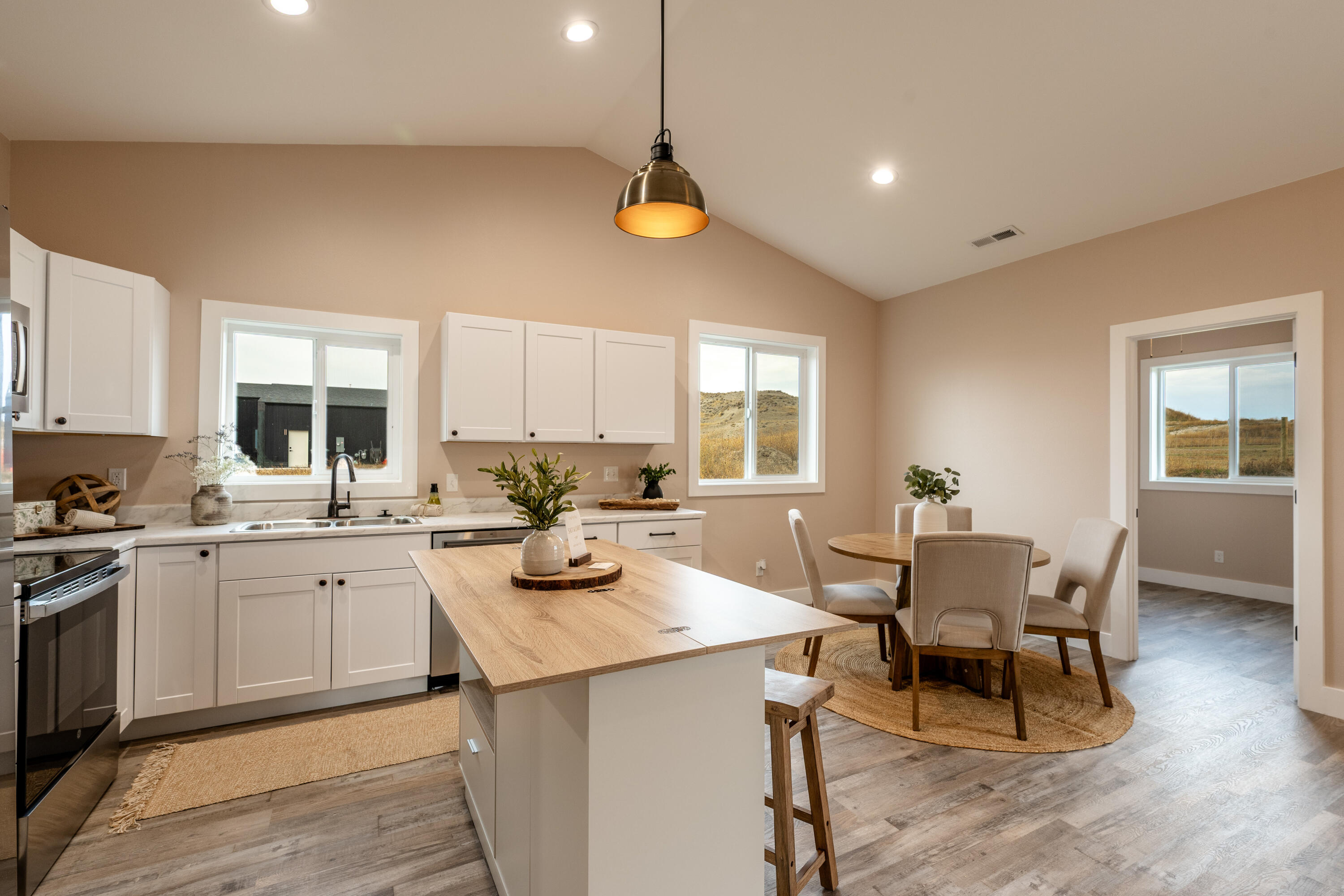 1461 Stoneridge Drive