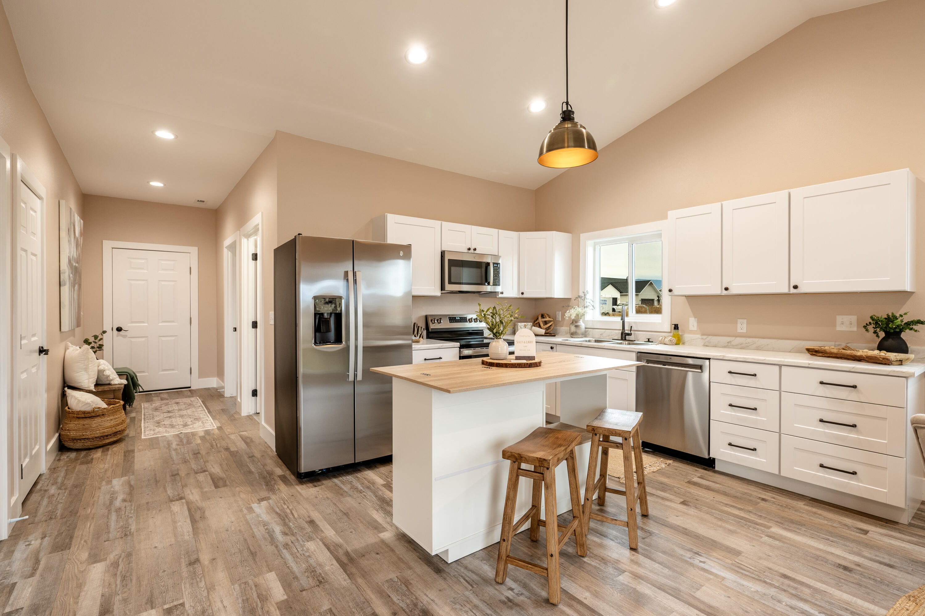 1461 Stoneridge Drive