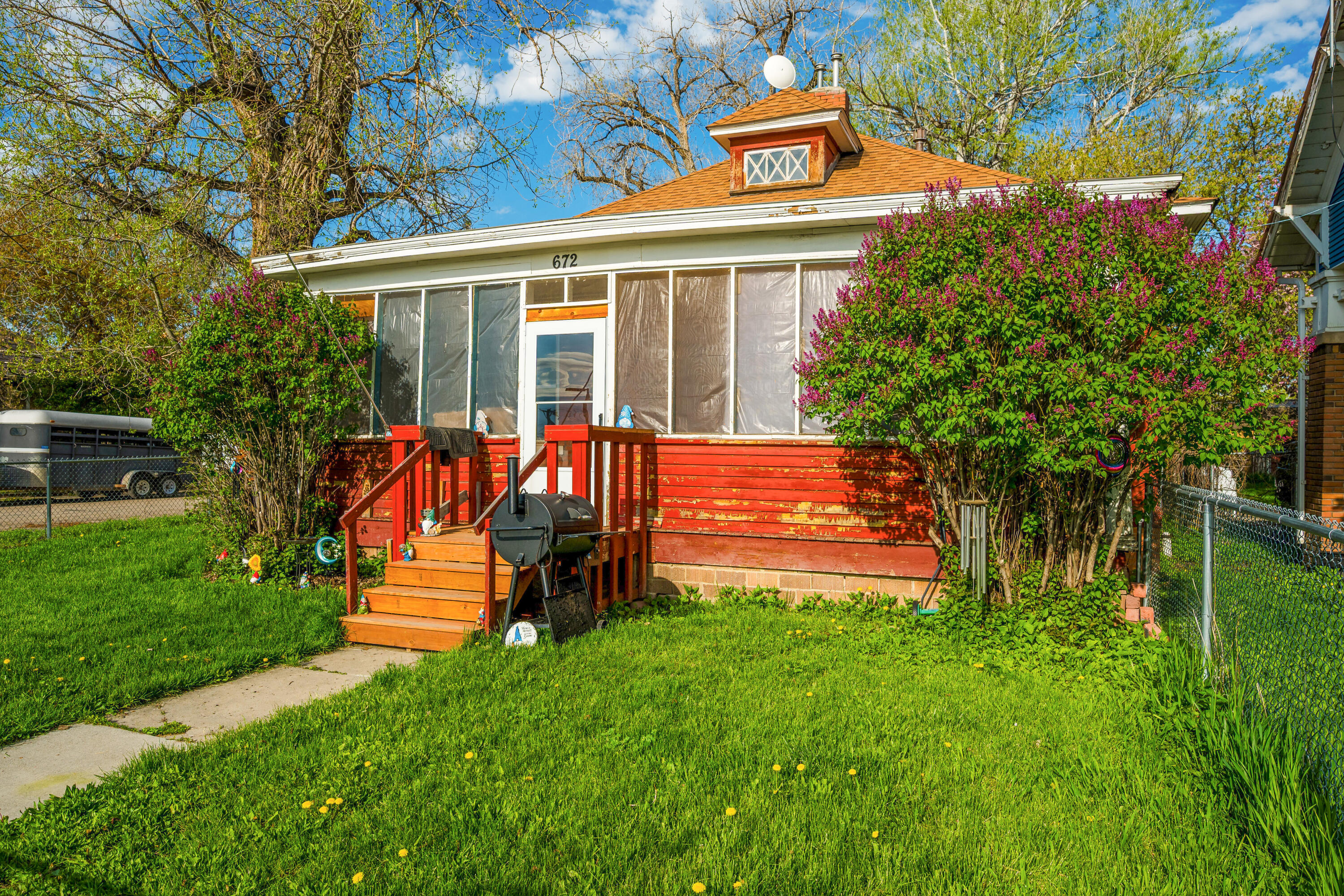 672 Illinois Street