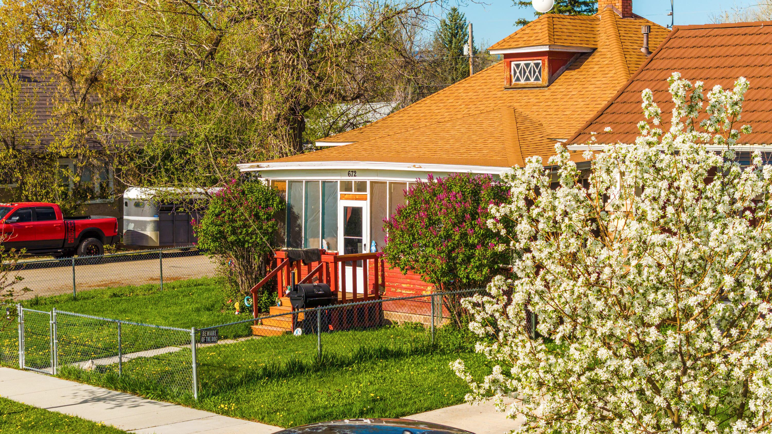 672 Illinois Street
