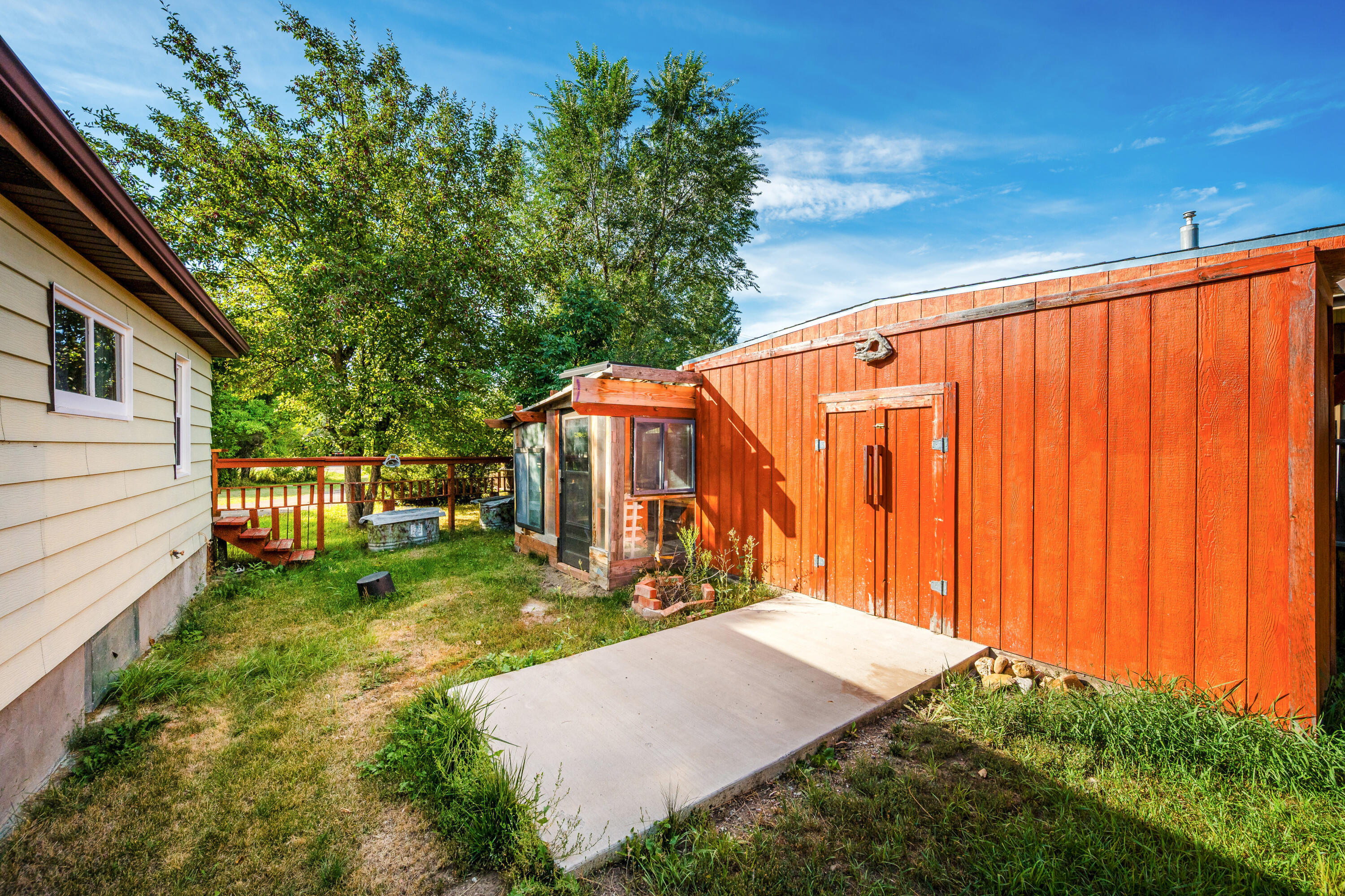 955 Leopard Street
