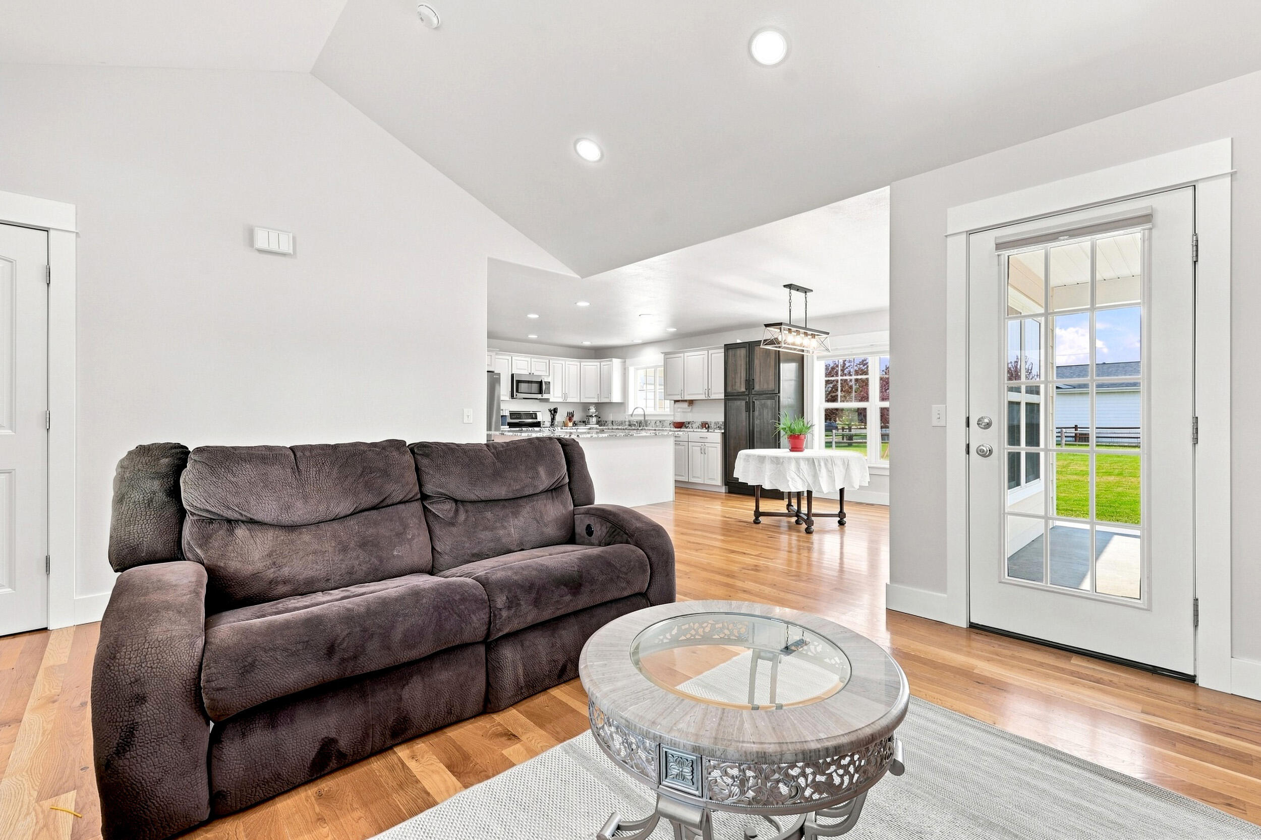 2212 Bruce Mountain Drive