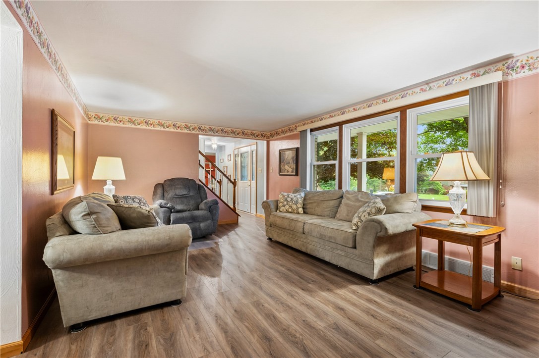 3305 Hermar Ct