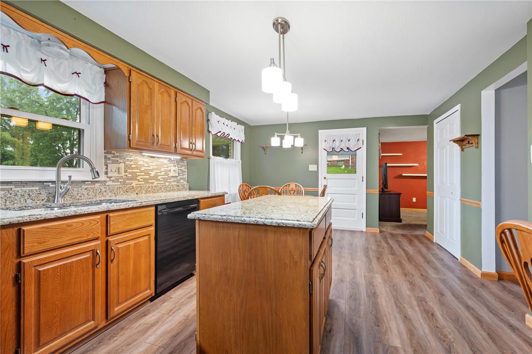 3305 Hermar Ct