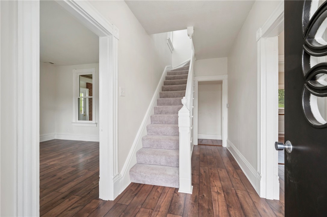 5763 Lincoln Ave