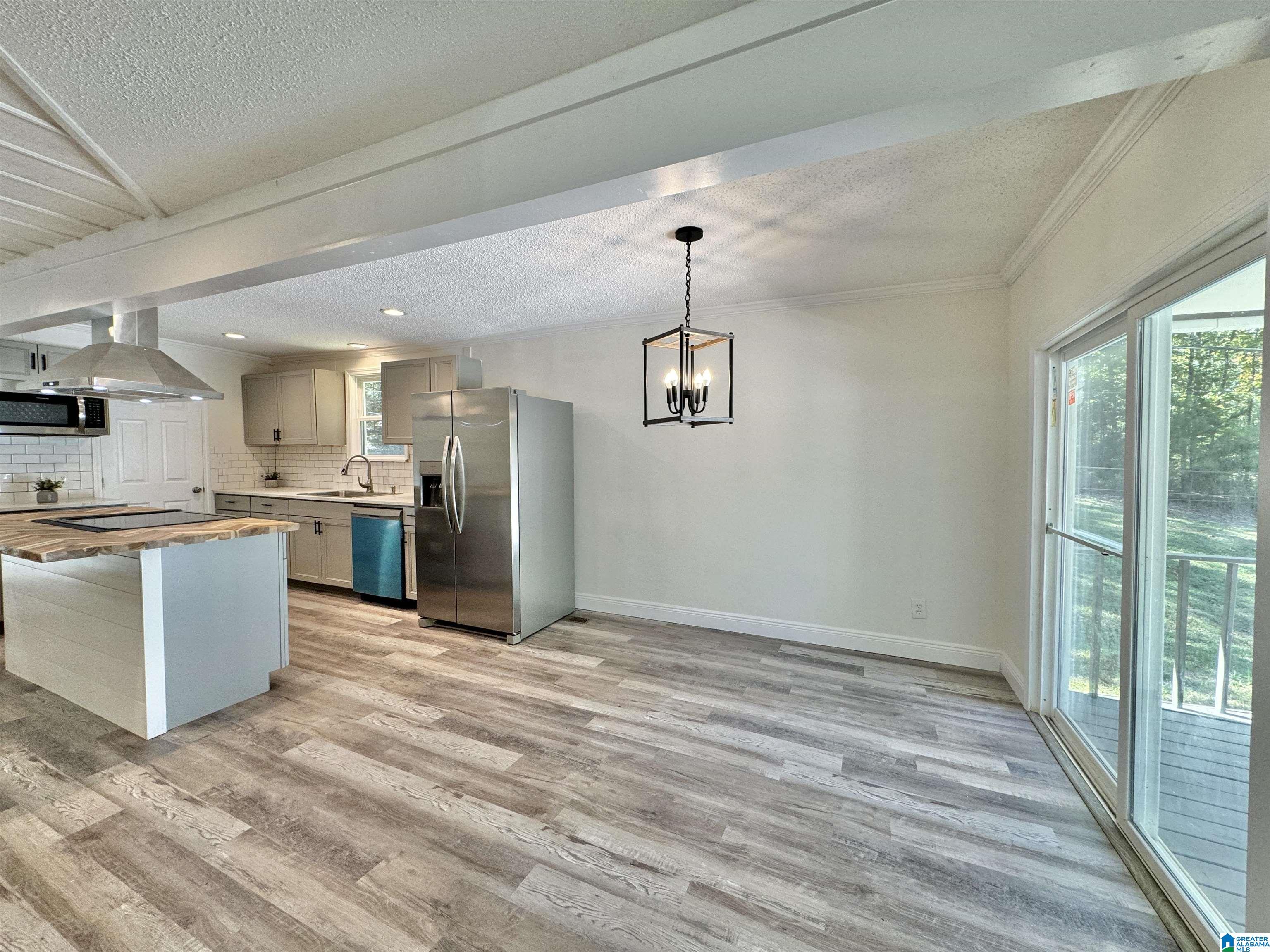 447 OAK HILL CIRCLE