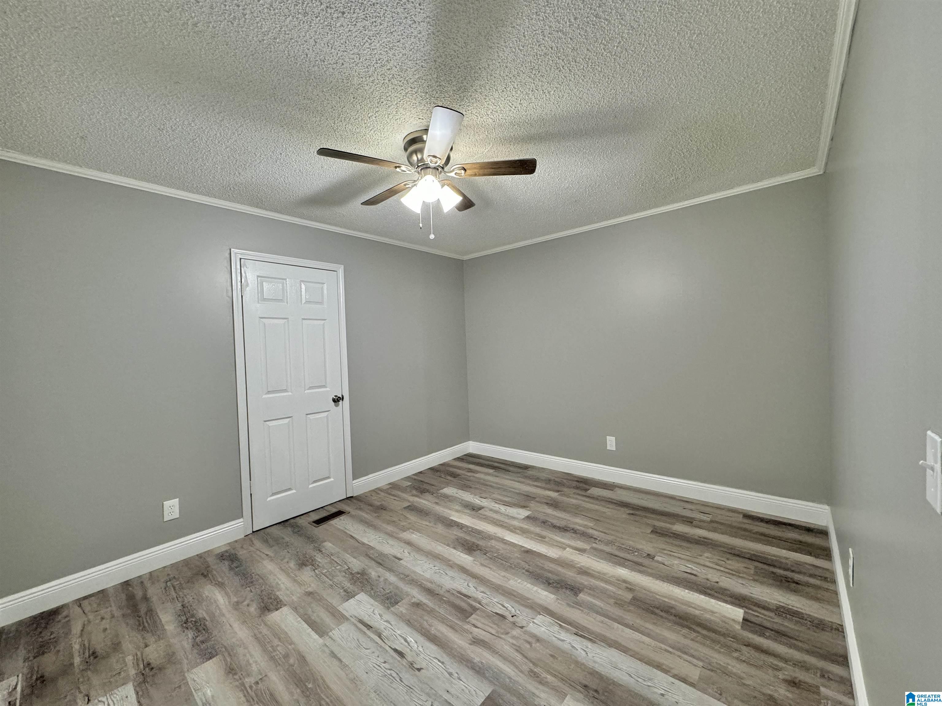 447 OAK HILL CIRCLE