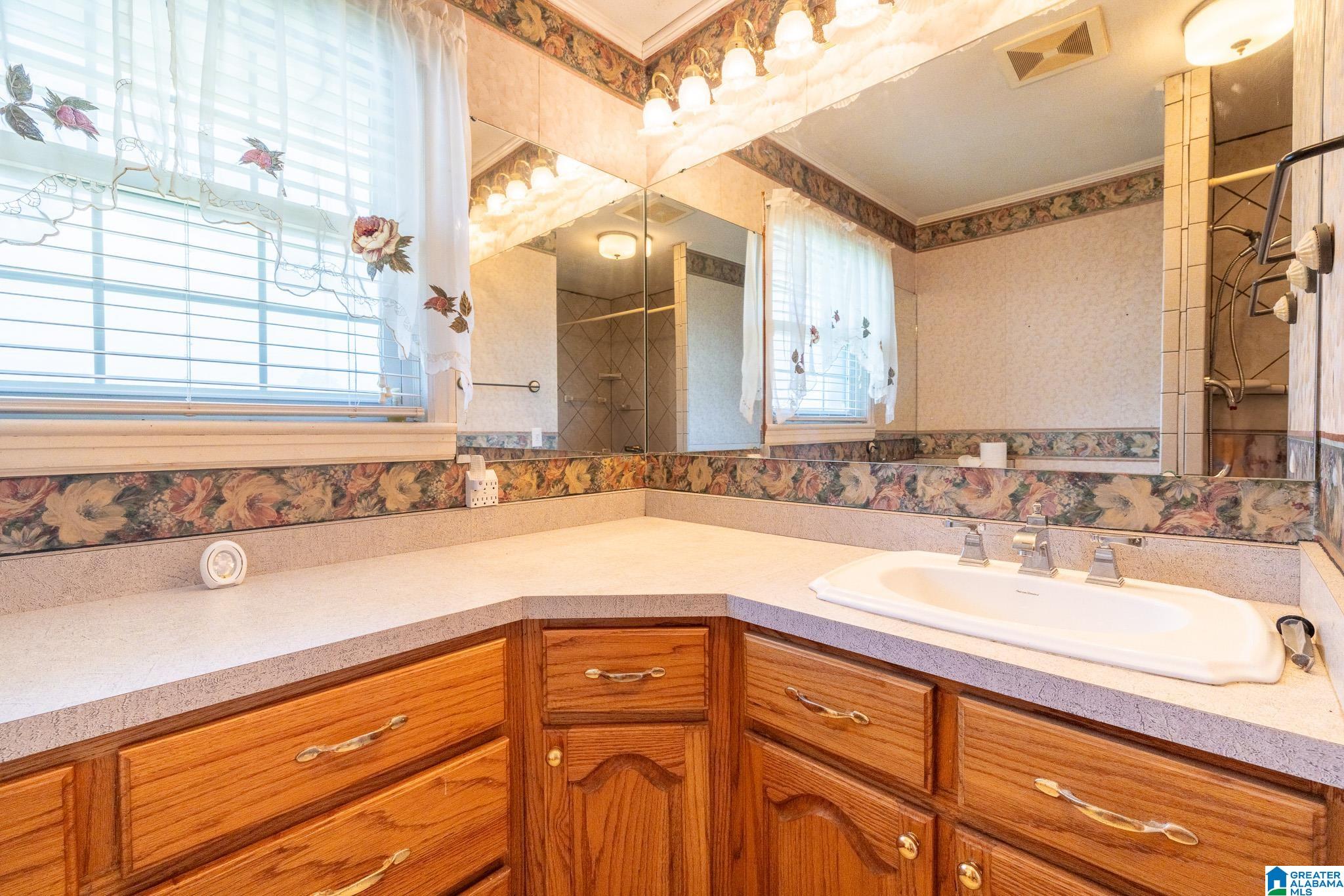 418 CEDAR TREE STREET