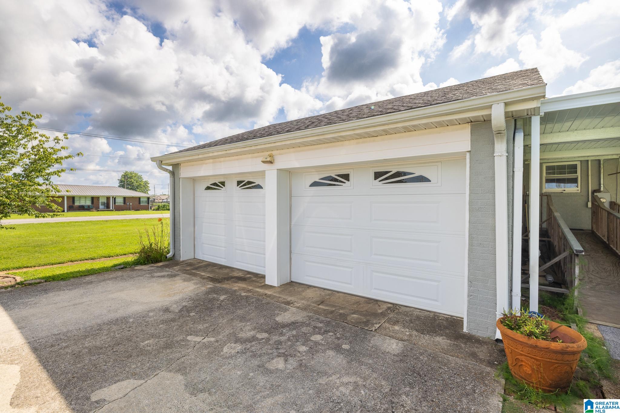 418 CEDAR TREE STREET