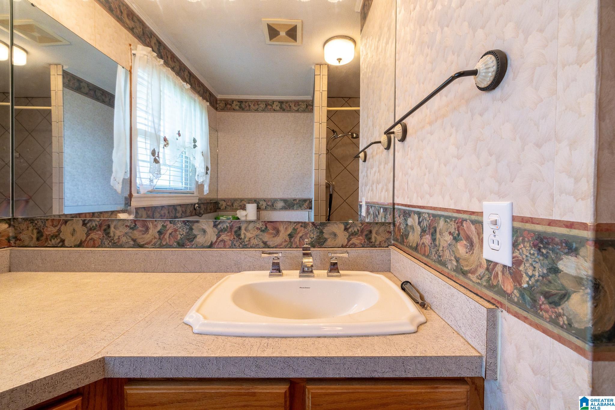 418 CEDAR TREE STREET