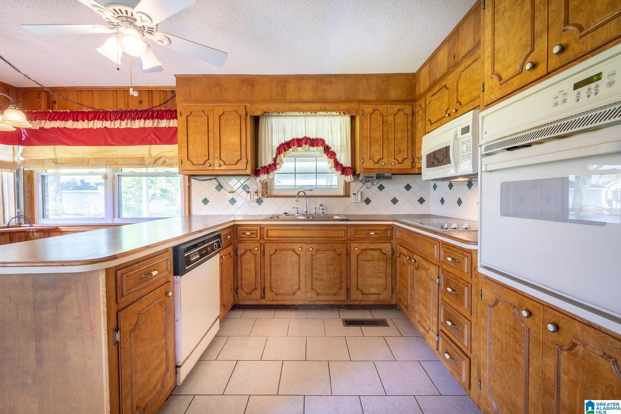 418 CEDAR TREE STREET