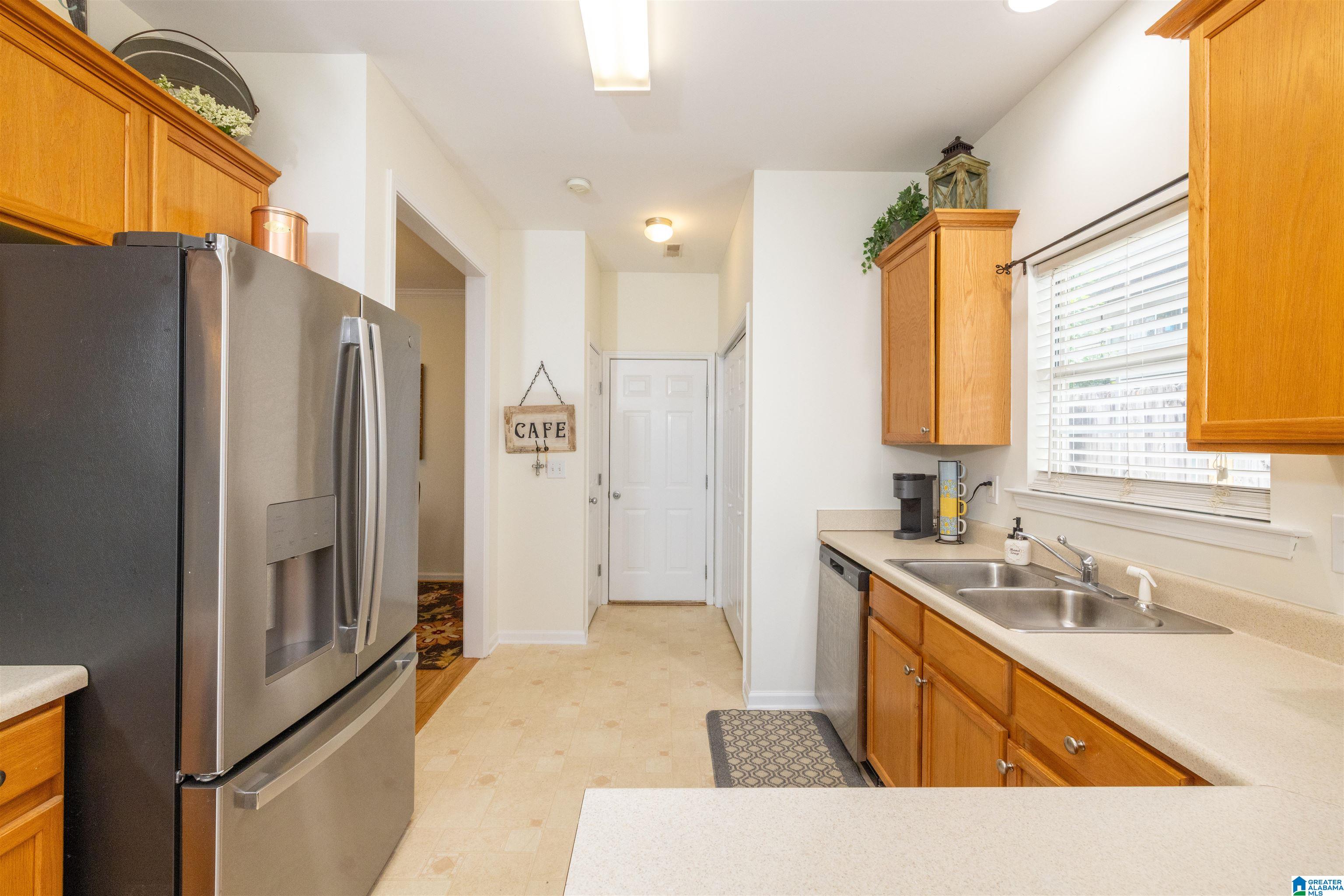 1068 WINDSOR PARKWAY