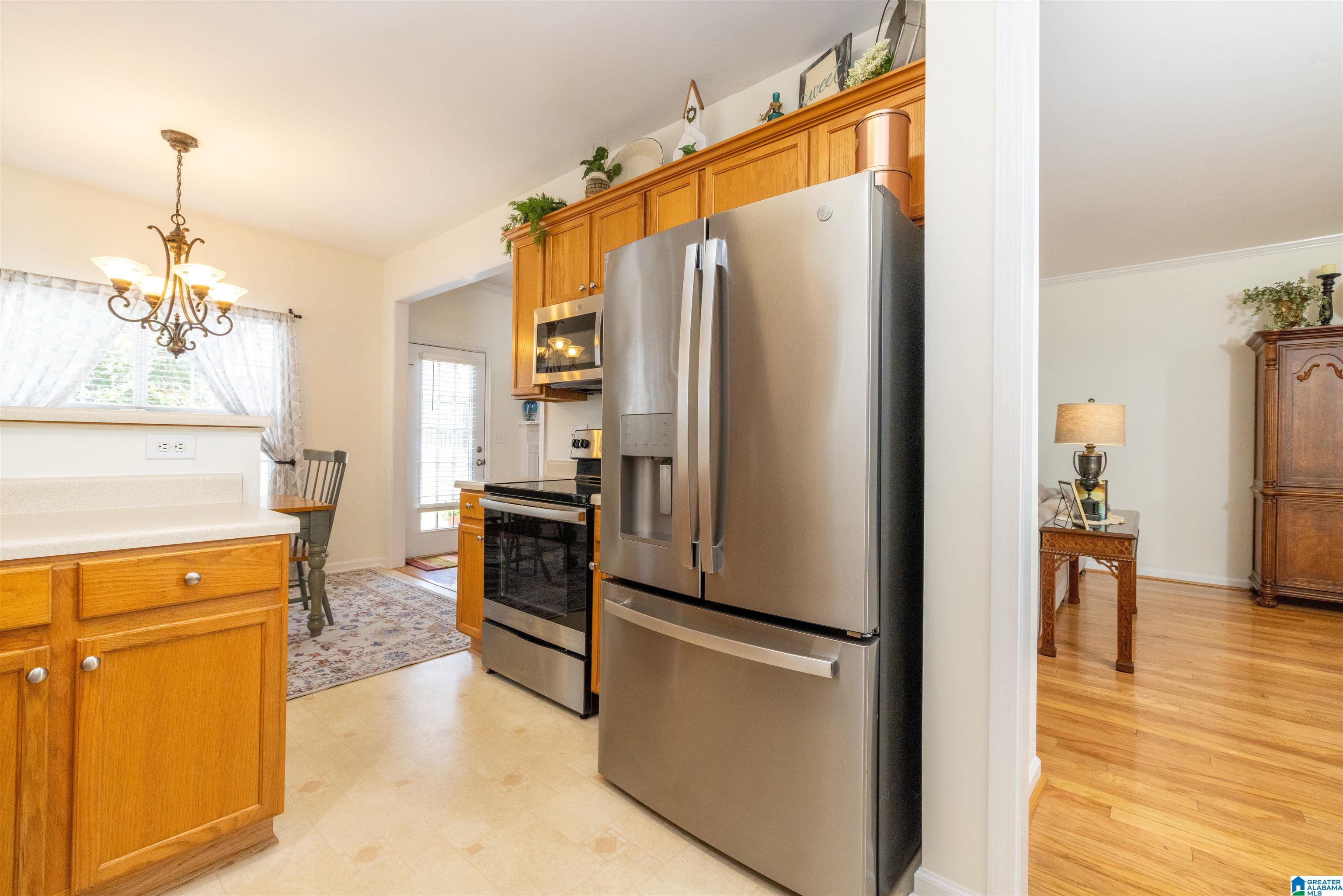 1068 WINDSOR PARKWAY