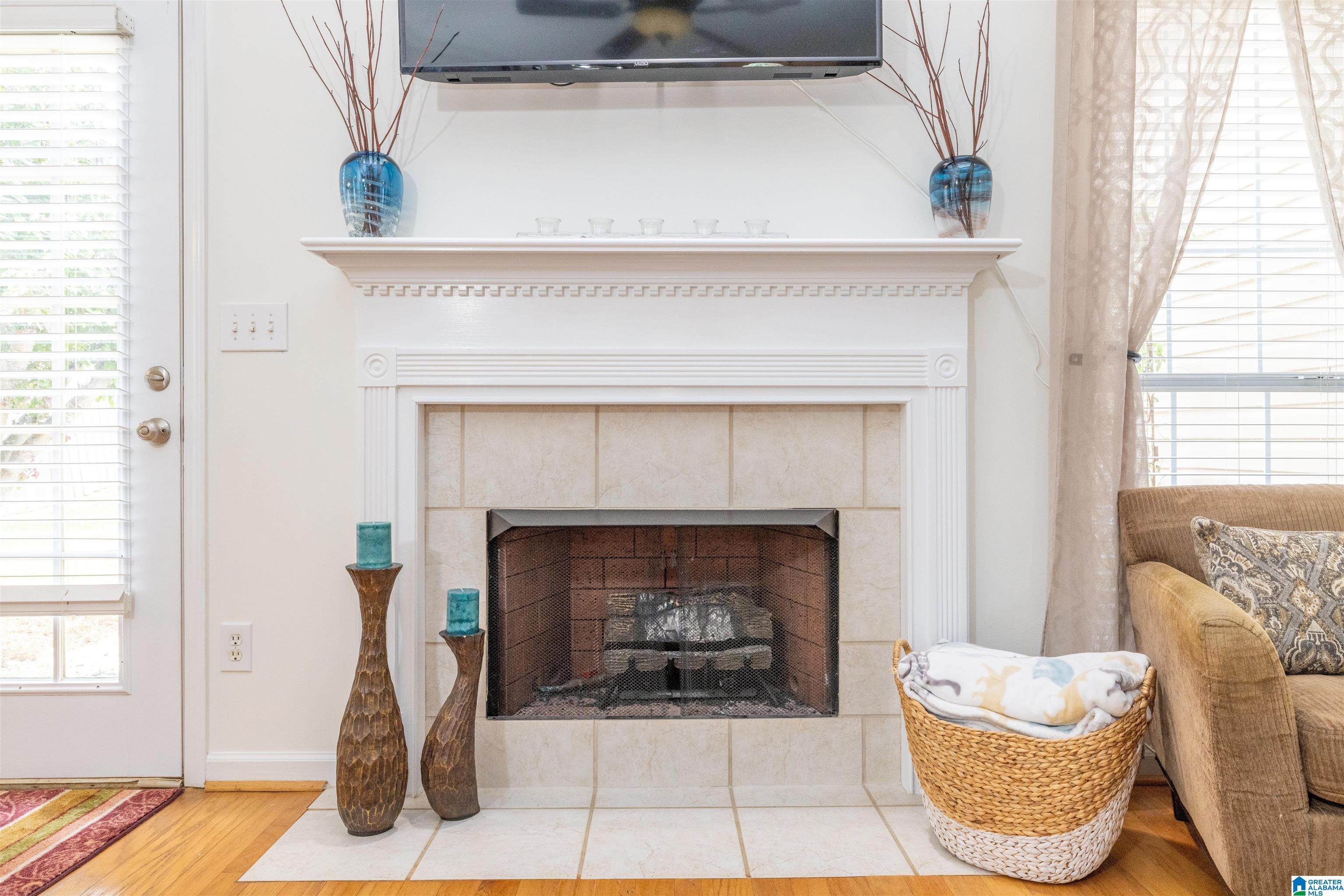1068 WINDSOR PARKWAY