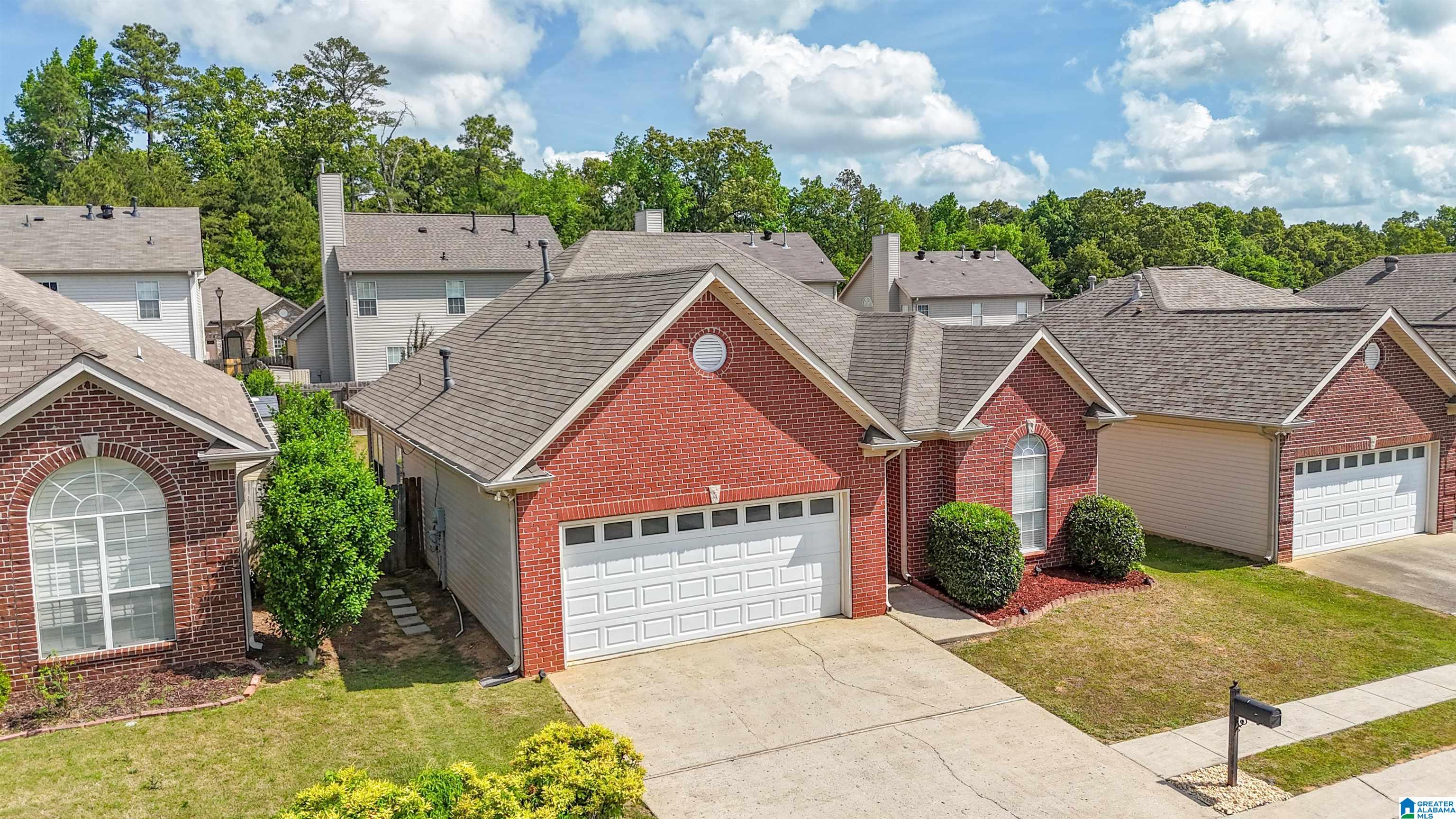 1068 WINDSOR PARKWAY