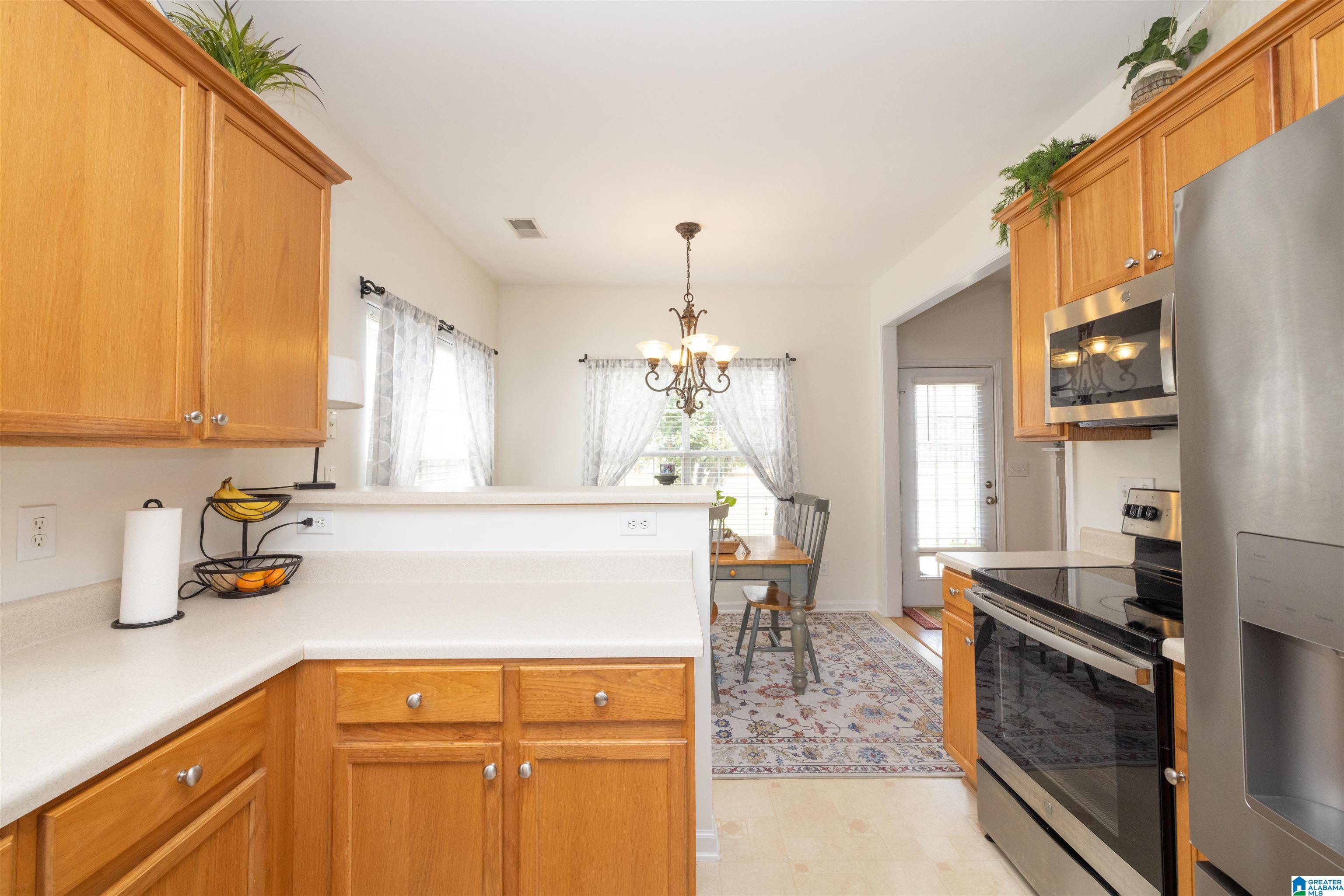 1068 WINDSOR PARKWAY